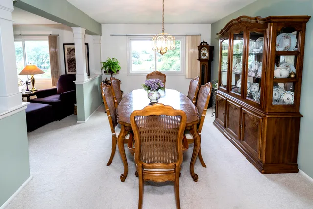 $275,000 | 1134 Pilgrim Parkway, Elm Grove, WI 53122