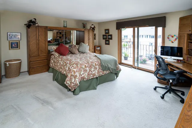 $275,000 | 1134 Pilgrim Parkway, Elm Grove, WI 53122