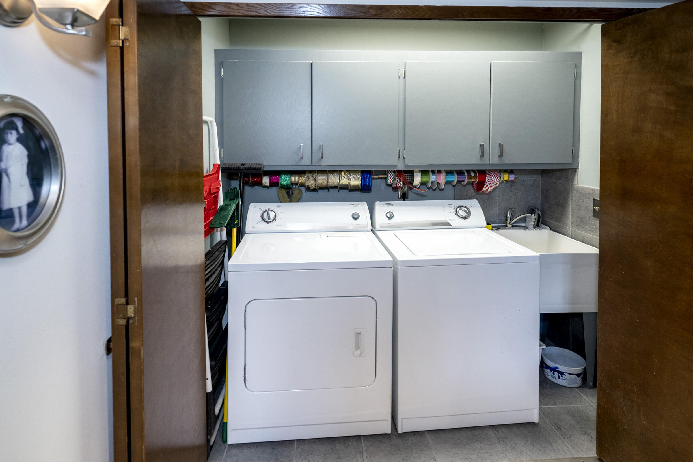 1134 Pilgrim Parkway Elm Grove, WI 53122 - Photo 34 of 43 In-unit Laundry