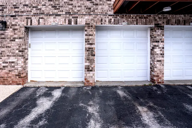 $275,000 | 1134 Pilgrim Parkway, Elm Grove, WI 53122