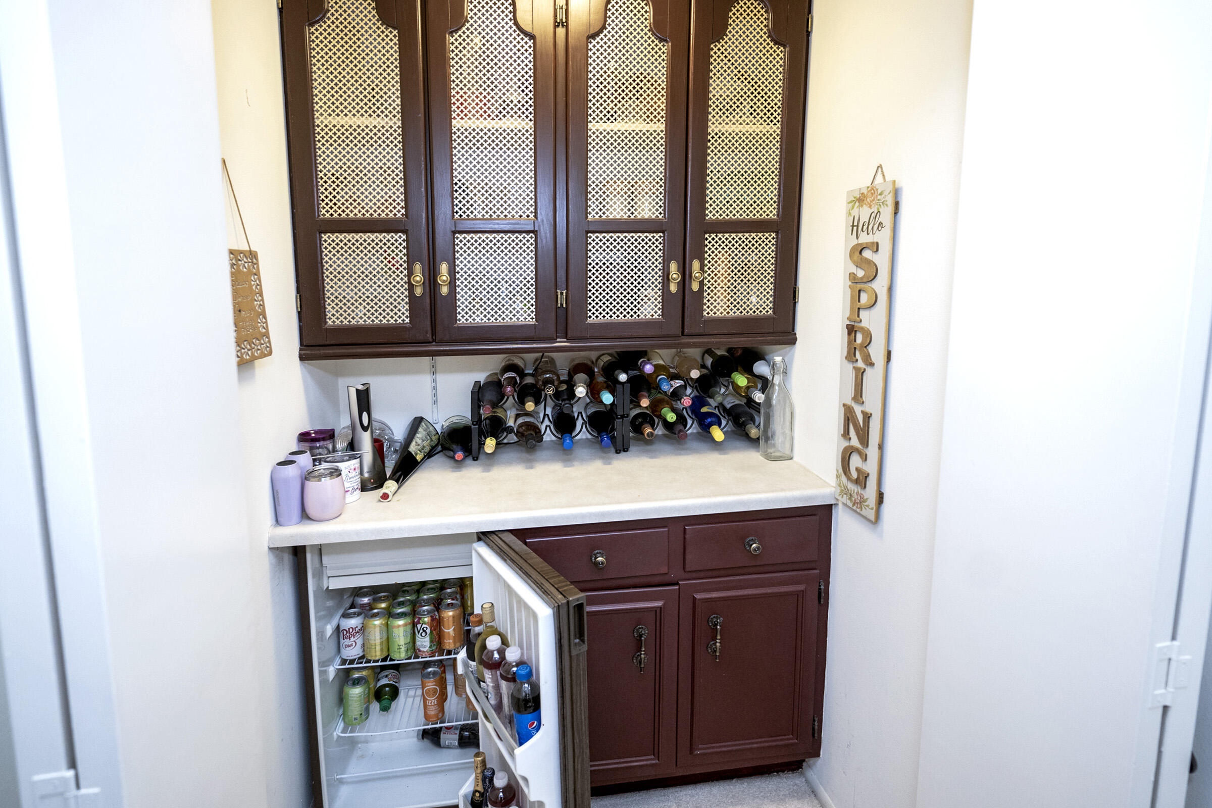 1134 Pilgrim Parkway Elm Grove, WI 53122 - Photo 8 of 43 Wet Bar