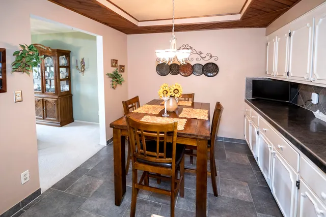 $275,000 | 1134 Pilgrim Parkway, Elm Grove, WI 53122