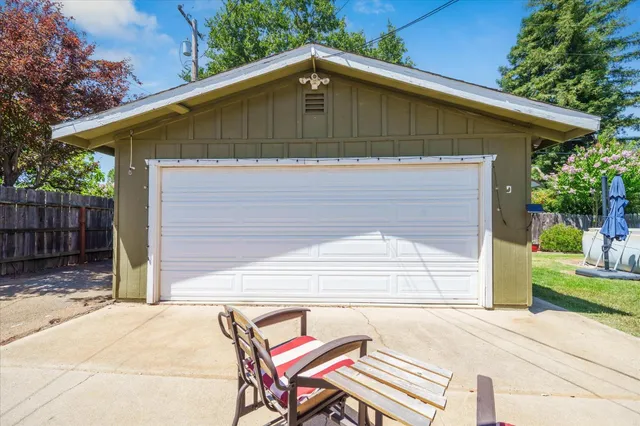 $413,000 | 2912 Squire Avenue, Redding, CA 96002