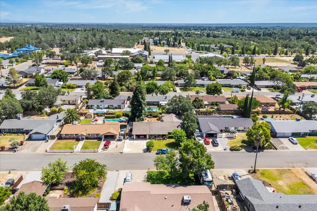 $413,000 | 2912 Squire Avenue, Redding, CA 96002