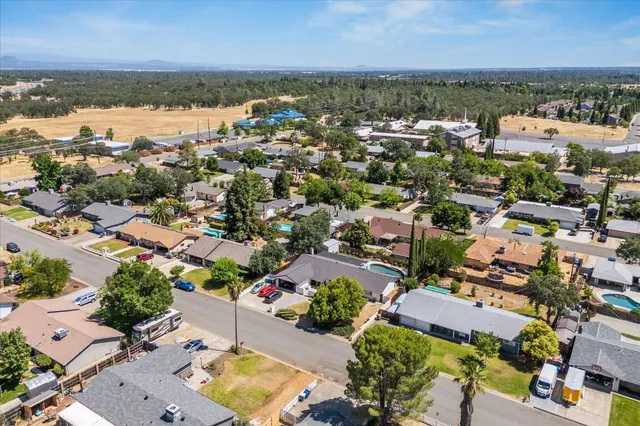 $413,000 | 2912 Squire Avenue, Redding, CA 96002