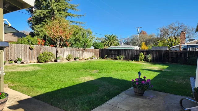 $413,000 | 2912 Squire Avenue, Redding, CA 96002