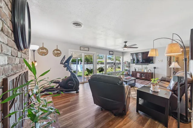 $413,000 | 2912 Squire Avenue, Redding, CA 96002