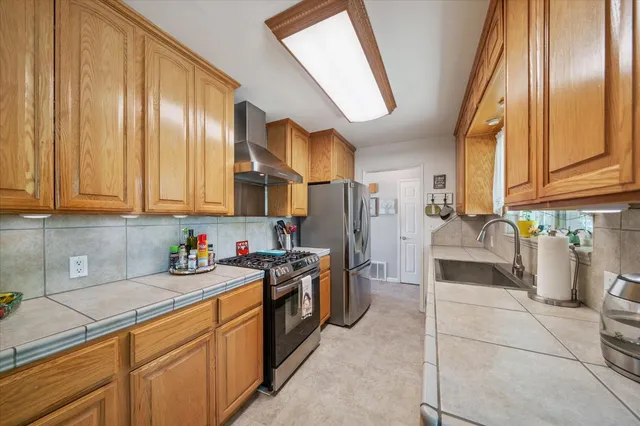 $413,000 | 2912 Squire Avenue, Redding, CA 96002