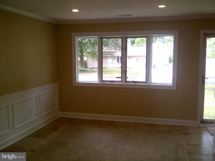 9 Drexel Road Hatboro, PA 19040 - Photo 16 of 24 Living Room