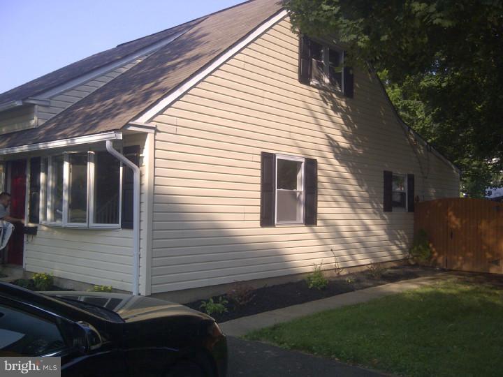 9 Drexel Road Hatboro, PA 19040 - Photo 3 of 24 Exterior Front