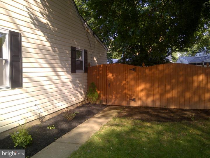 9 Drexel Road Hatboro, PA 19040 - Photo 4 of 24 Exterior Side