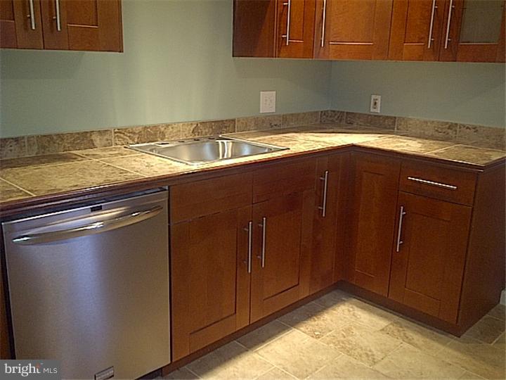 9 Drexel Road Hatboro, PA 19040 - Photo 6 of 24 Kitchen