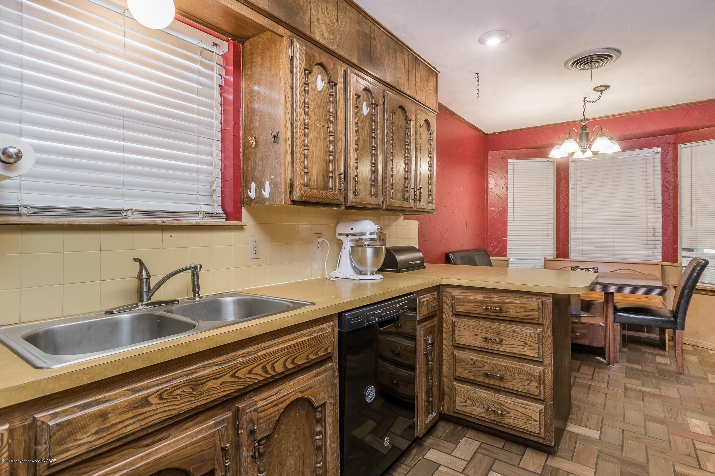 8217 Goodnight Trail Amarillo, TX 79110 - Photo 8 of 20 008_Kitchen-3