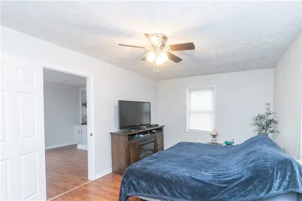 $245,000 | 4404 East 137th Street, Grandview, MO 64030