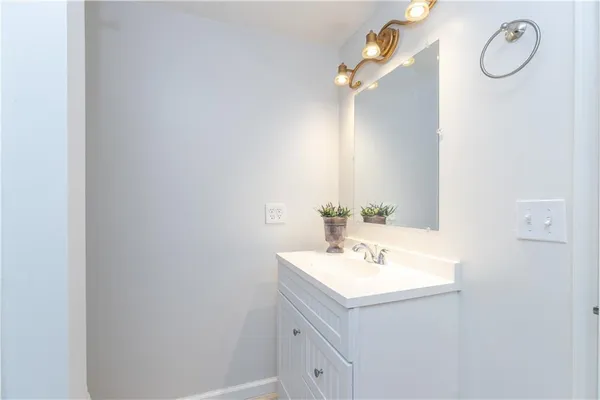 $245,000 | 4404 East 137th Street, Grandview, MO 64030