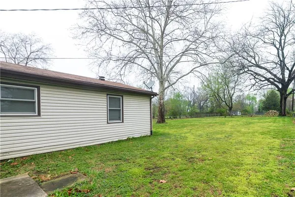 $245,000 | 4404 East 137th Street, Grandview, MO 64030