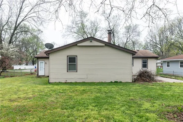 $245,000 | 4404 East 137th Street, Grandview, MO 64030