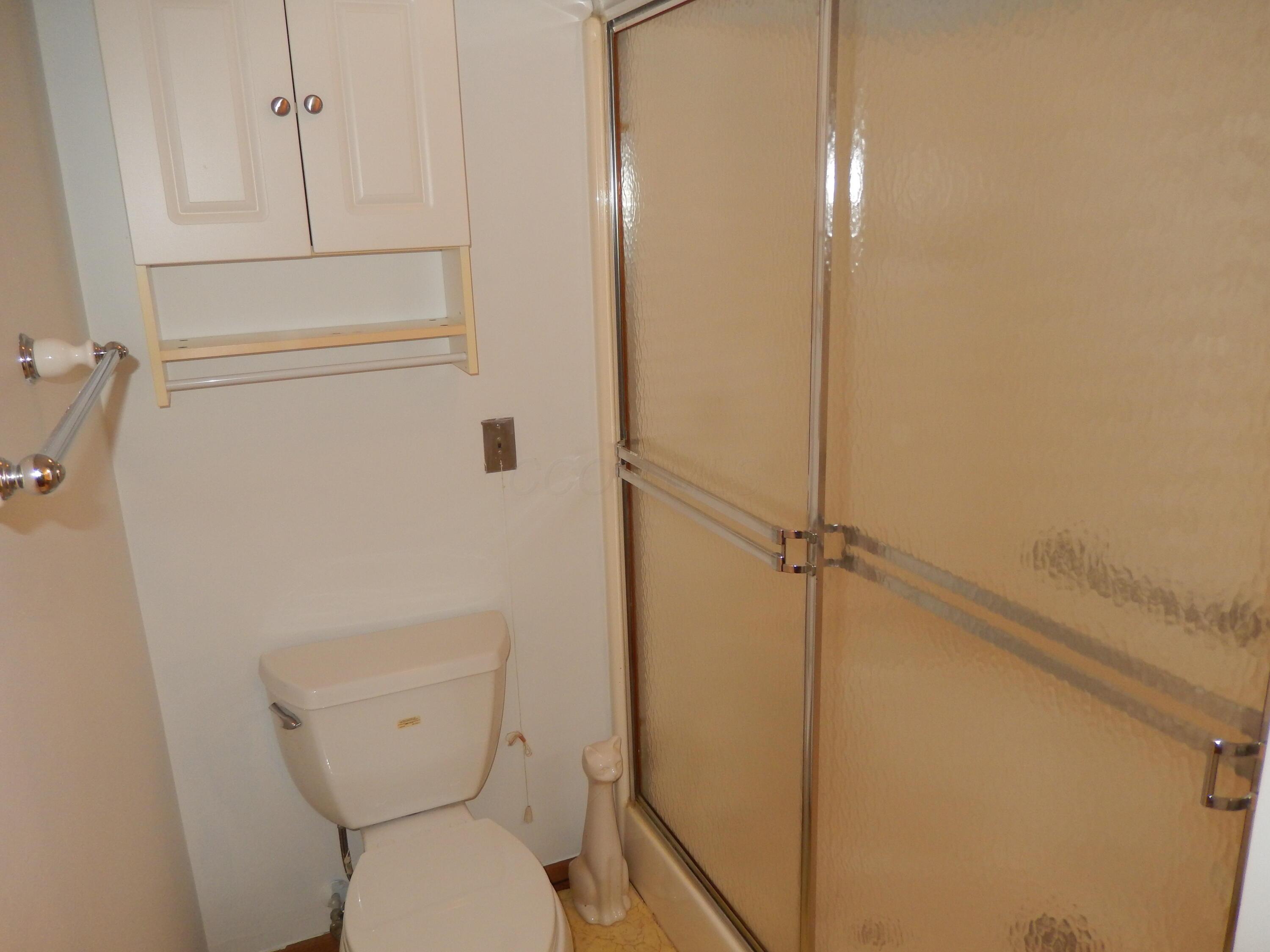 3939 Karl Road, Unit 122 Columbus, OH 43224 - Photo 36 of 57 Primary Full Bath with shower