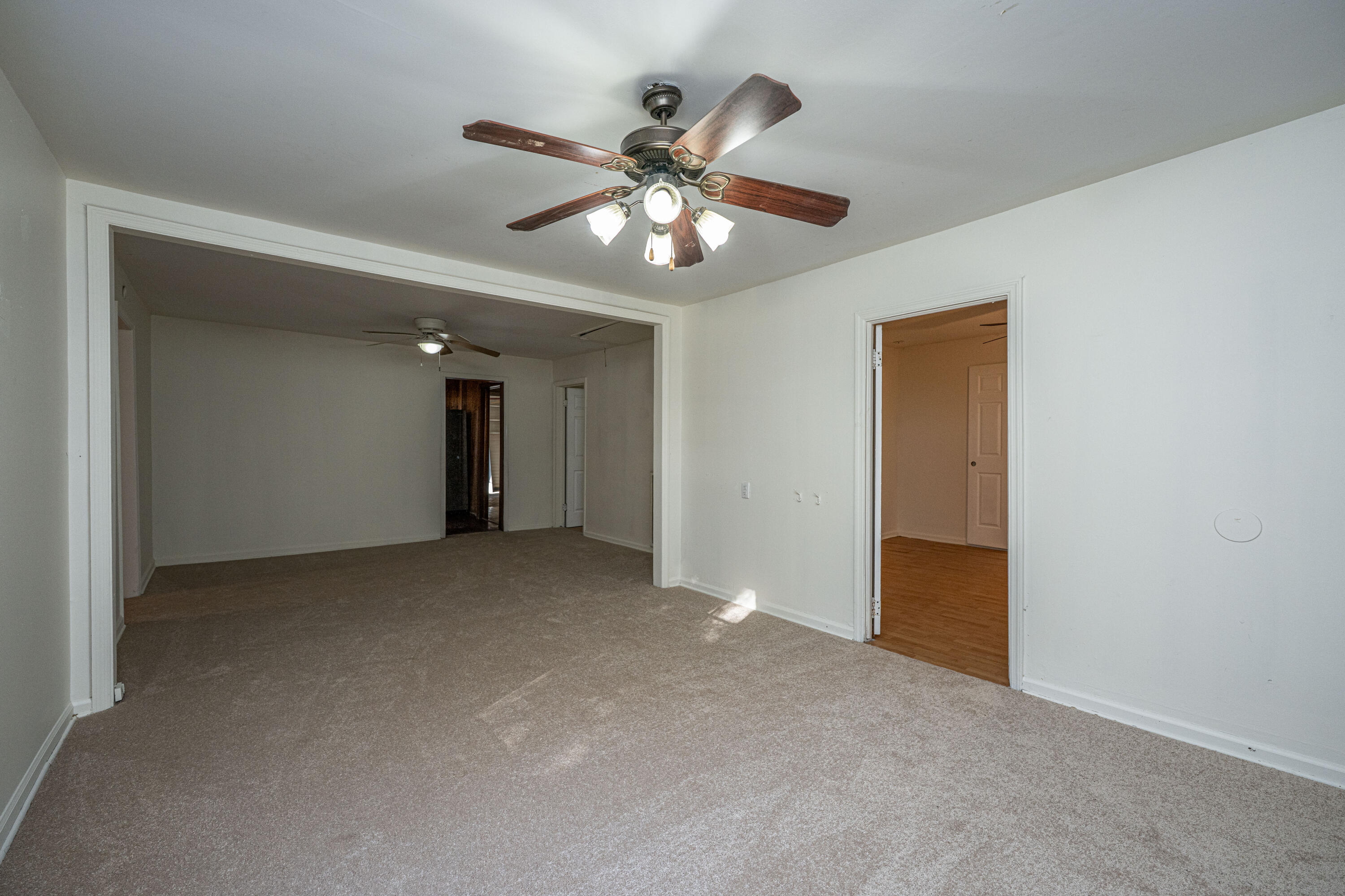 1063 South Pinckney Street McClellanville, SC 29458 - Photo 9 of 21 1063SPinckney016