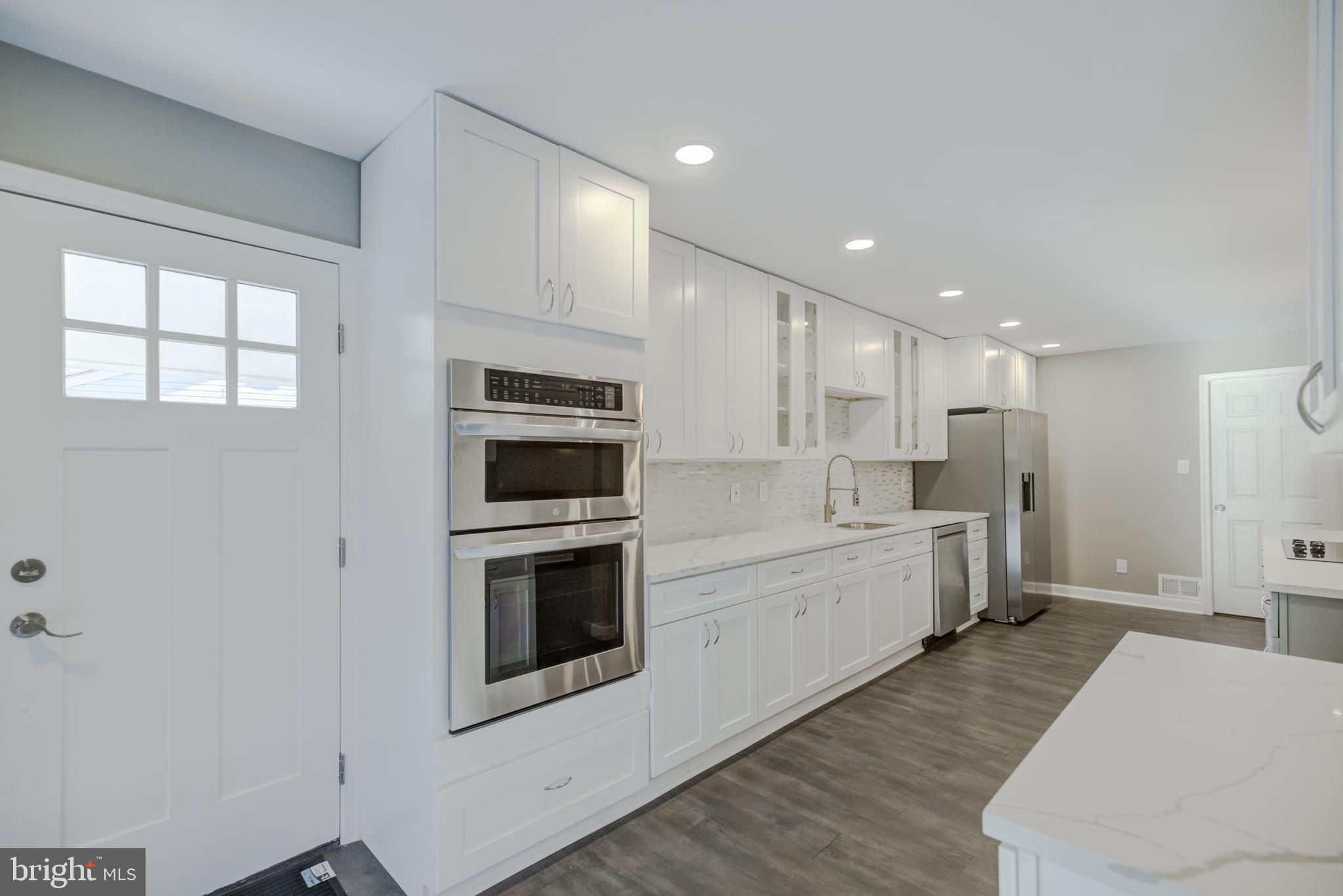 6133 Roxbury Avenue Springfield, VA 22152 - Photo 9 of 55 Gallery Image 9