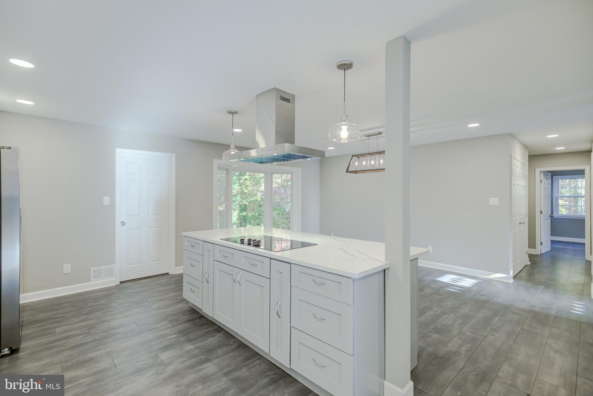 6133 Roxbury Avenue Springfield, VA 22152 - Photo 10 of 55 Gallery Image 10
