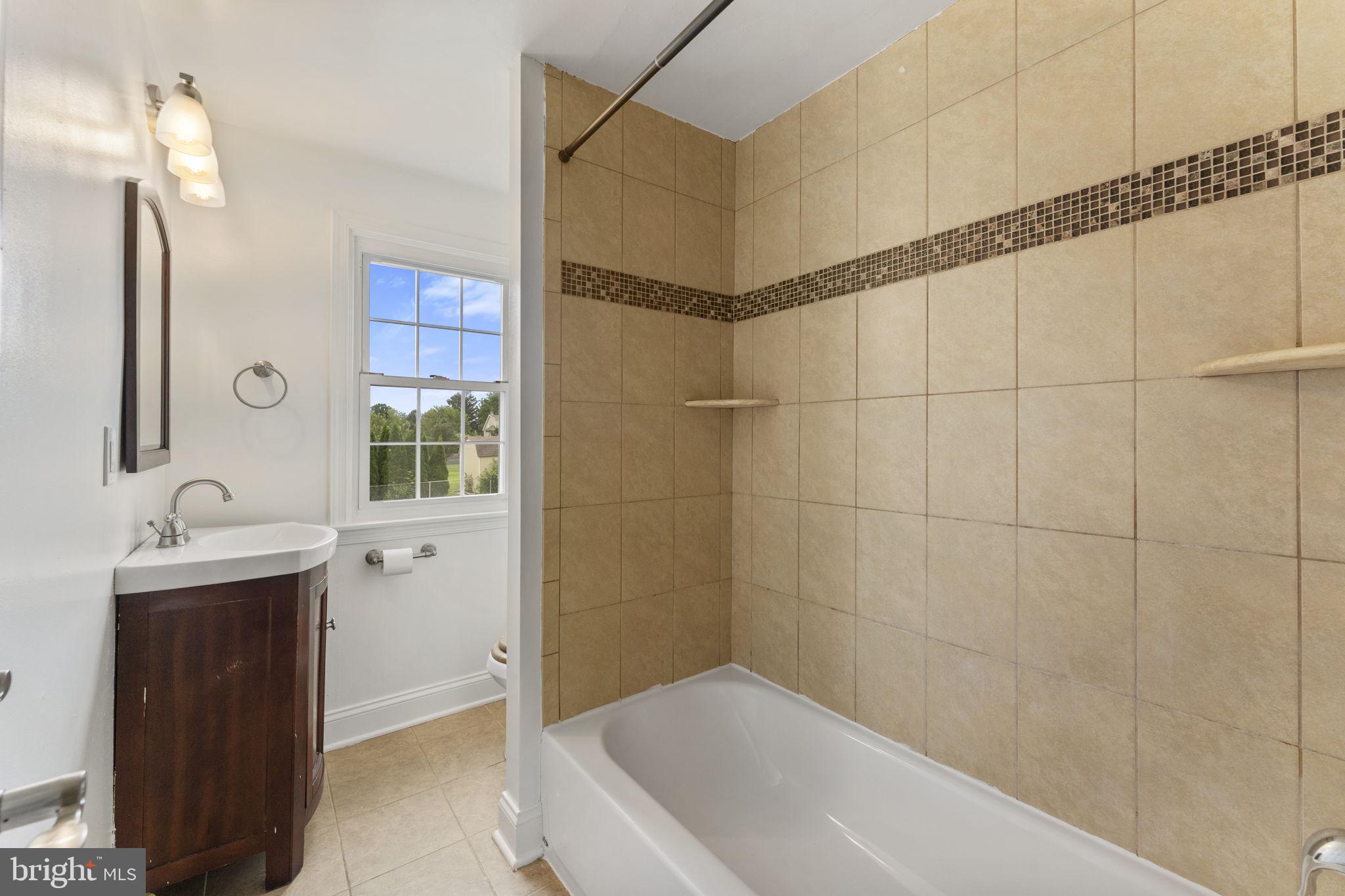8 Grubb Road Malvern, PA 19355 - Photo 24 of 36