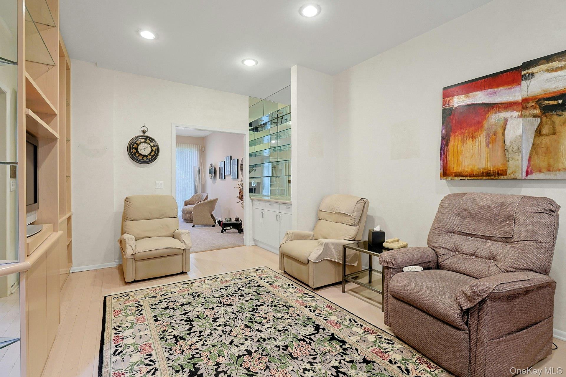 44 Westfield Road White Plains, NY 10605 - Photo 12 of 40