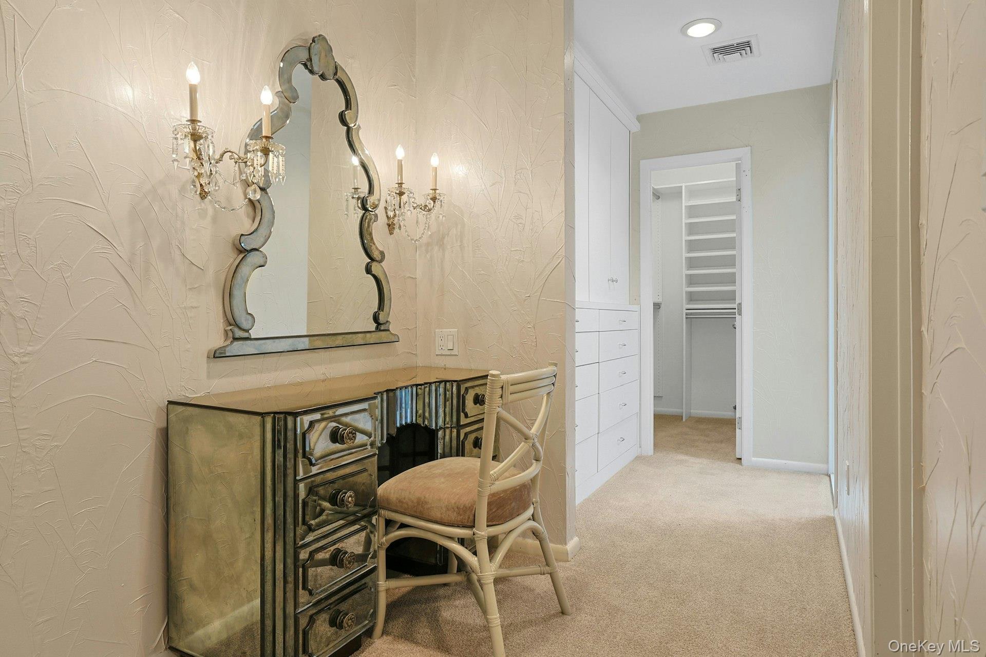44 Westfield Road White Plains, NY 10605 - Photo 20 of 40 dressing area