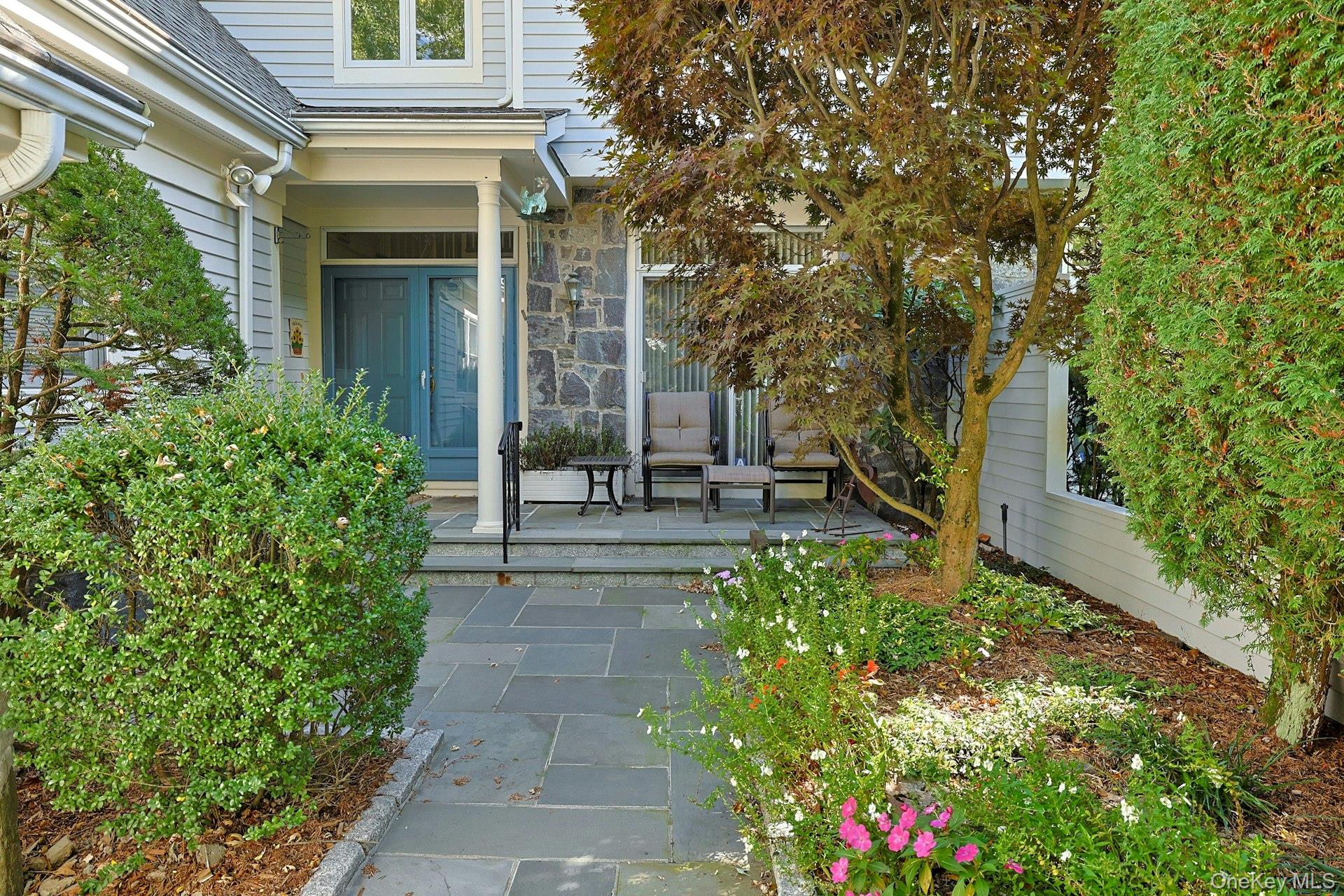 44 Westfield Road White Plains, NY 10605 - Photo 2 of 40 Entrance to property with front porch