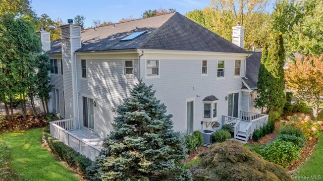 $1,195,000 | 44 Westfield Road, White Plains, NY 10605