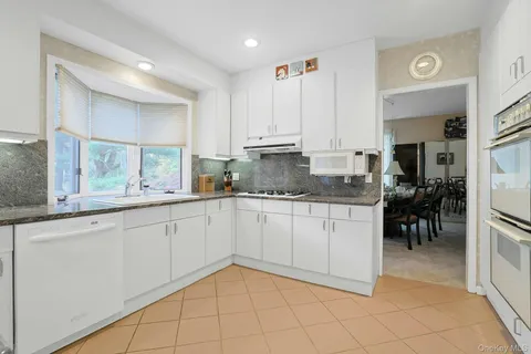 $1,250,000 | 44 Westfield Road, White Plains, NY 10605