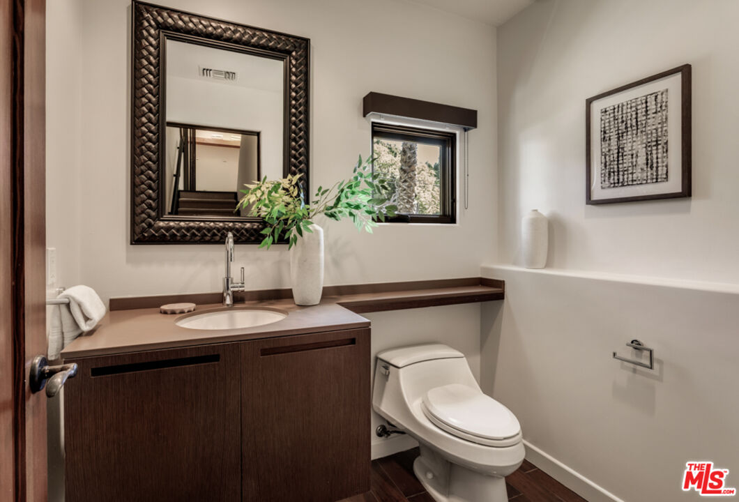 861 20th Street, Unit 1 Santa Monica, CA 90403 - Photo 13 of 34