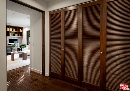 $2,595,000 | 861 20th Street, Unit 1, Santa Monica, CA 90403