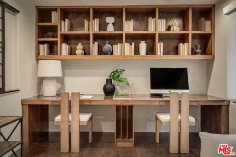 $2,595,000 | 861 20th Street, Unit 1, Santa Monica, CA 90403