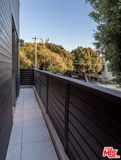 $2,595,000 | 861 20th Street, Unit 1, Santa Monica, CA 90403