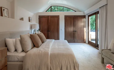 $2,595,000 | 861 20th Street, Unit 1, Santa Monica, CA 90403