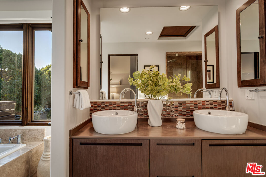 861 20th Street, Unit 1 Santa Monica, CA 90403 - Photo 26 of 34