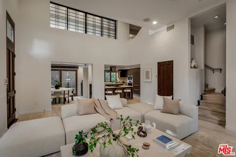 $2,595,000 | 861 20th Street, Unit 1, Santa Monica, CA 90403