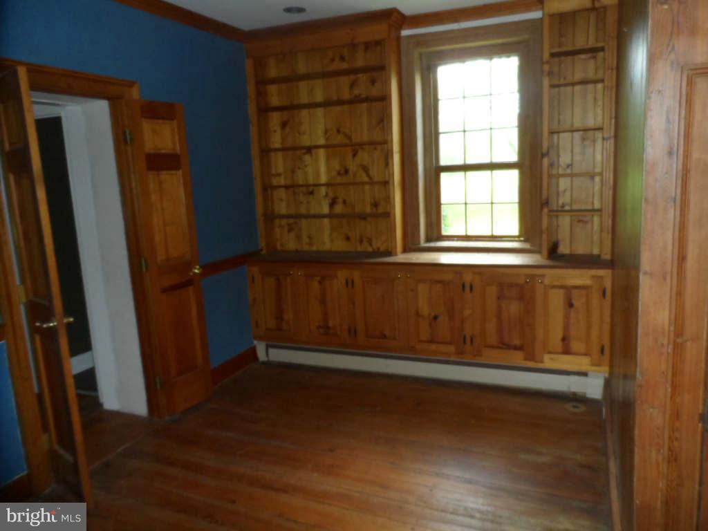 35034 Paxson Road Round Hill, VA 20141 - Photo 11 of 20 Interior (General)