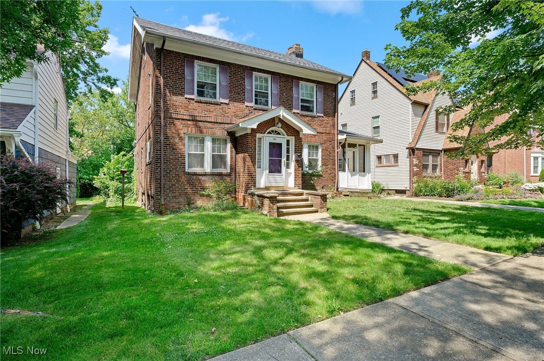 3491 Edison Road Cleveland Heights, OH 44121 - Photo 2 of 37