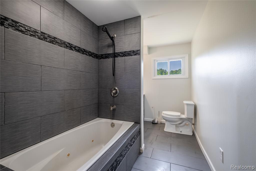 12238 Jennings Road Linden, MI 48451 - Photo 10 of 33