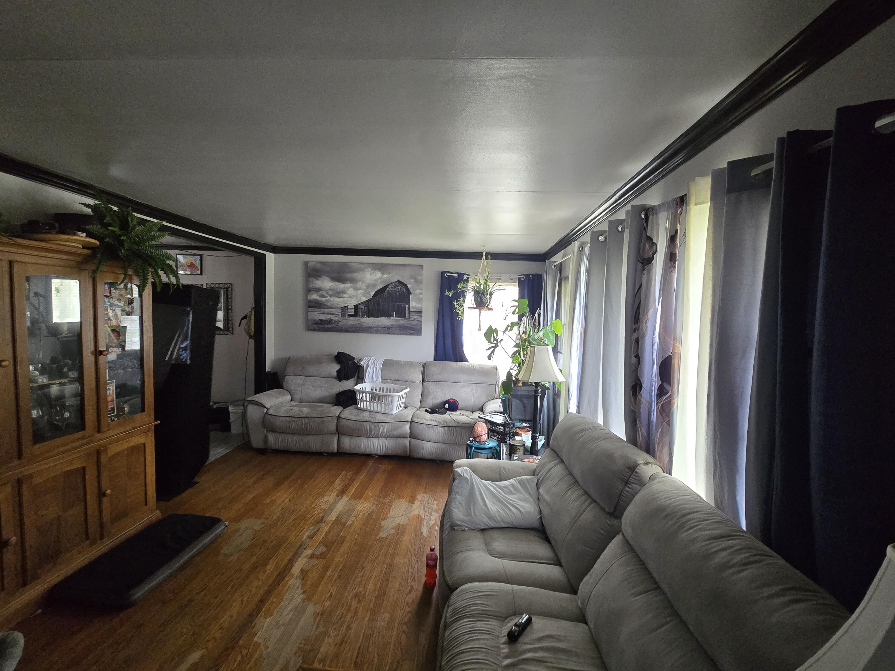 5471 North 74th Street Milwaukee, WI 53218 - Photo 7 of 21 20260430_122601