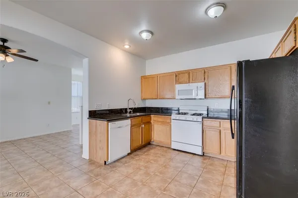 $1,950 | 4957 Miners Ridge Drive, Las Vegas, NV 89122