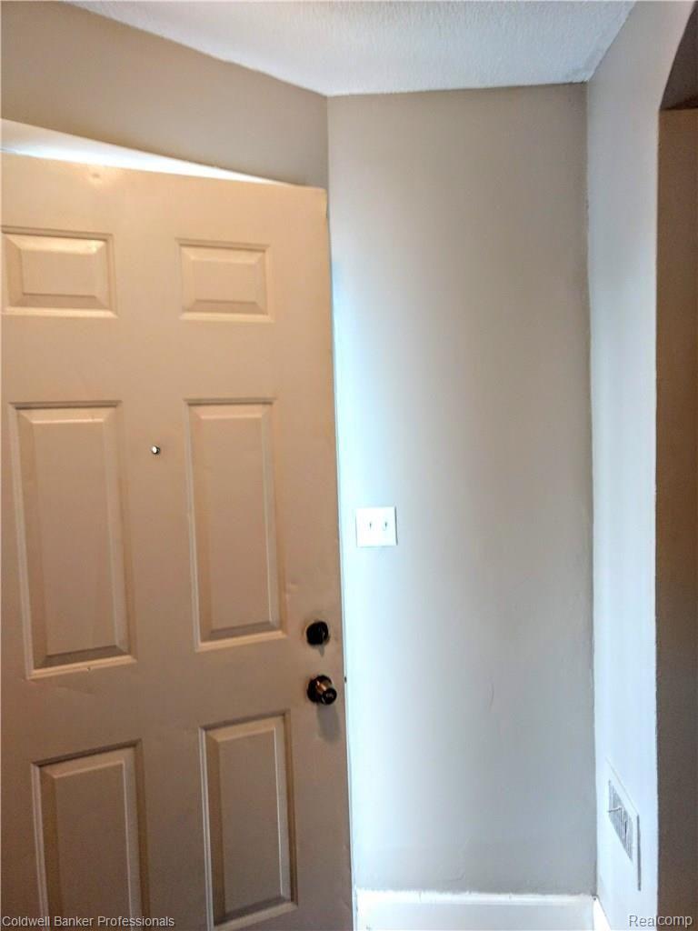 5713 Devonshire Road Detroit, MI 48224 - Photo 7 of 48 IMG_20180626_182405061.jpg