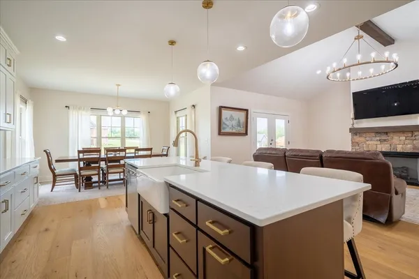 $634,000 | 114 Hurst Drive, Leoma, TN 38468