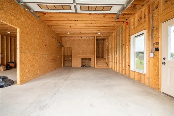 $634,000 | 114 Hurst Drive, Leoma, TN 38468