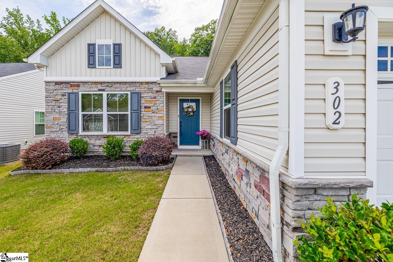 302 Stockland Trail Fountain Inn, SC 29644 - Photo 4 of 47