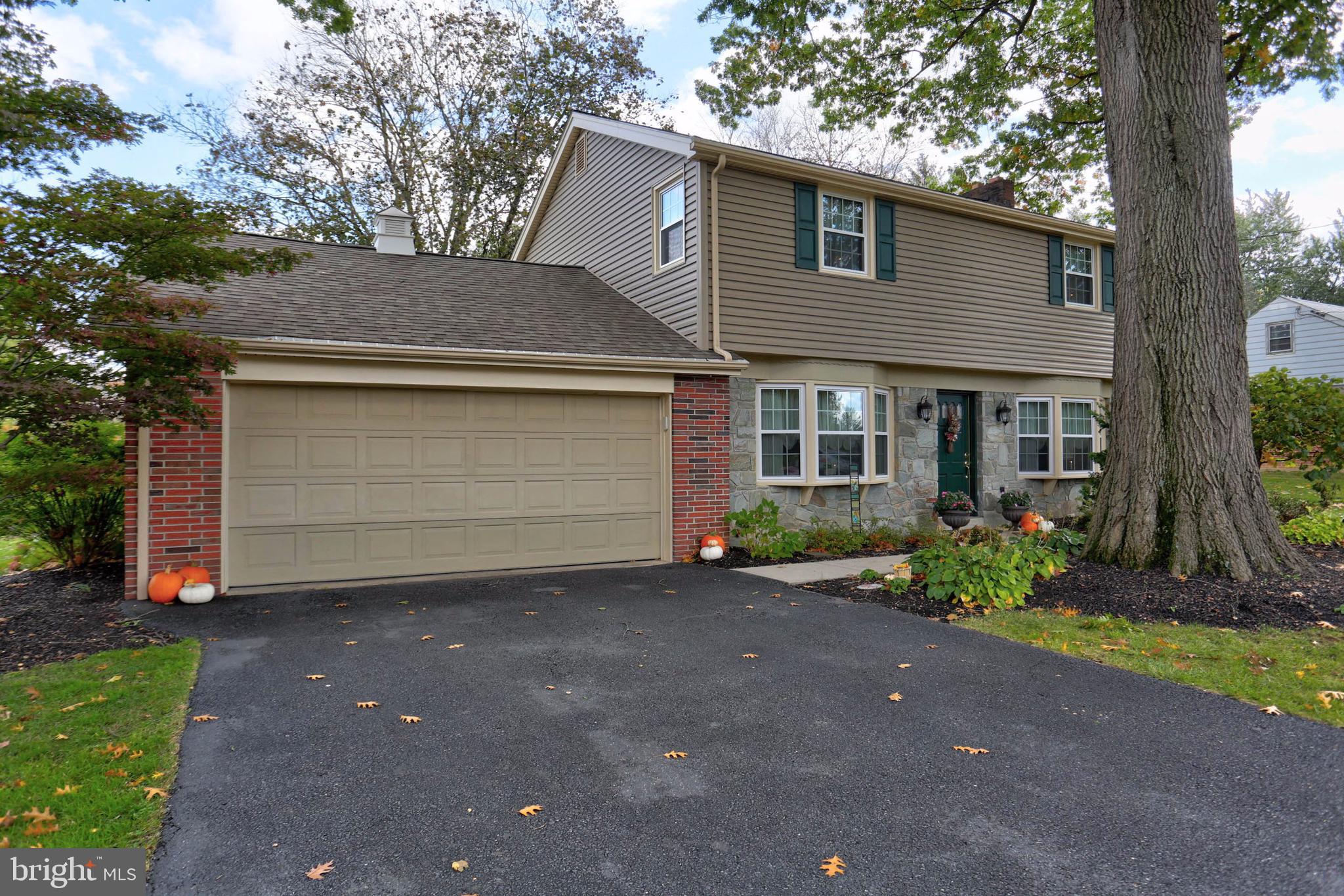 1427 Eden Road Lancaster, PA 17601 - Photo 2 of 39