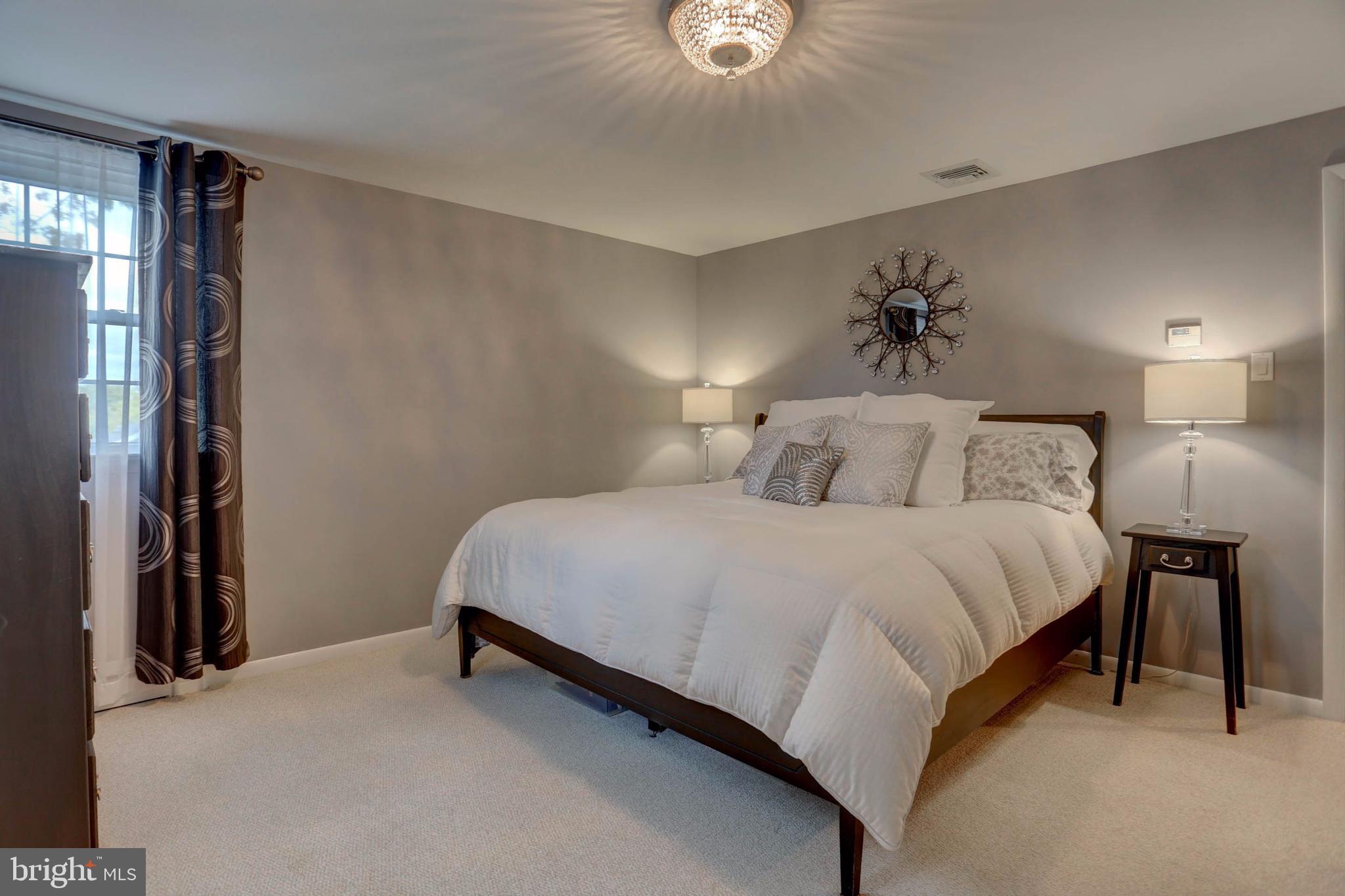 1427 Eden Road Lancaster, PA 17601 - Photo 11 of 39