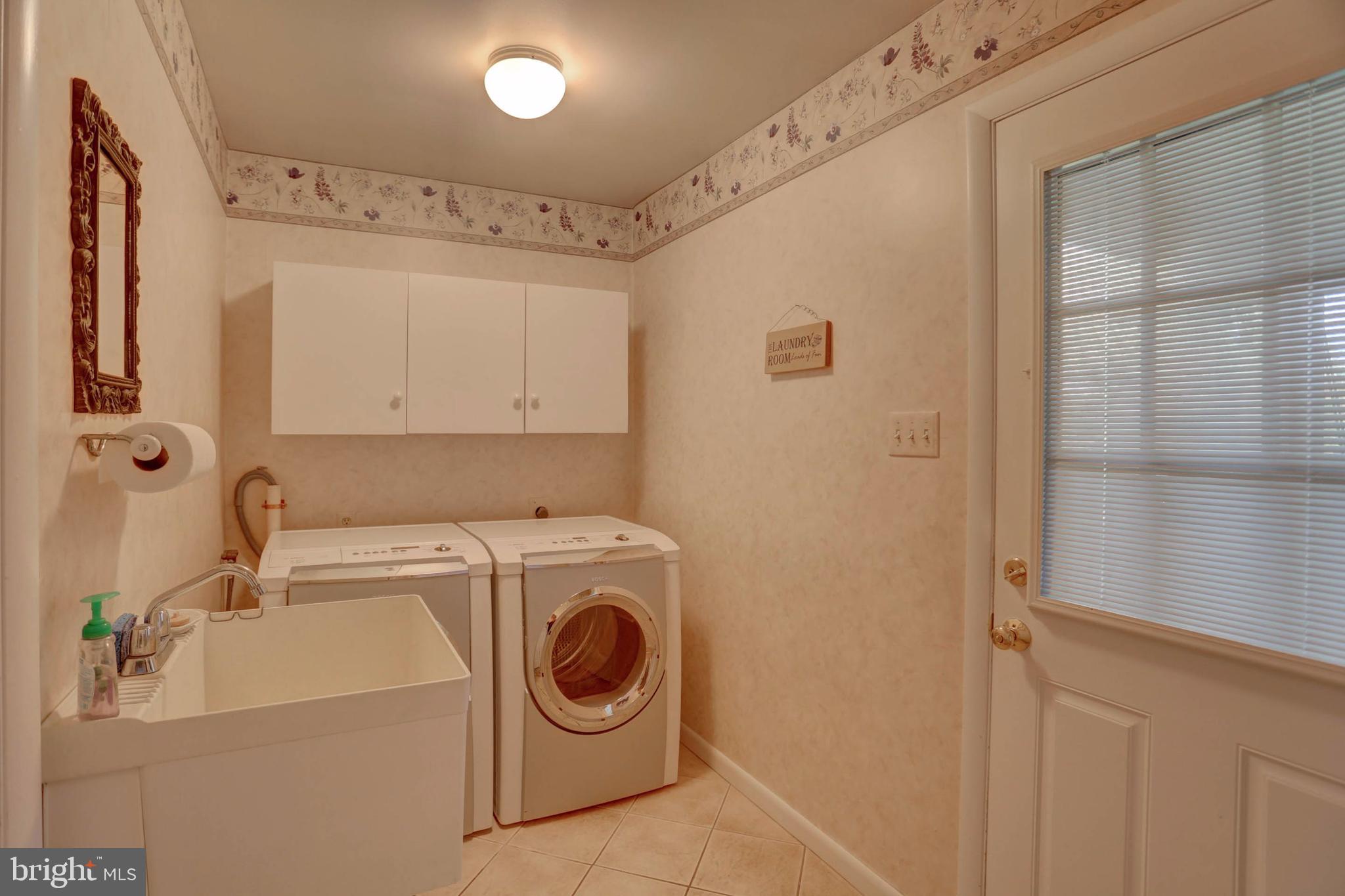 1427 Eden Road Lancaster, PA 17601 - Photo 15 of 39